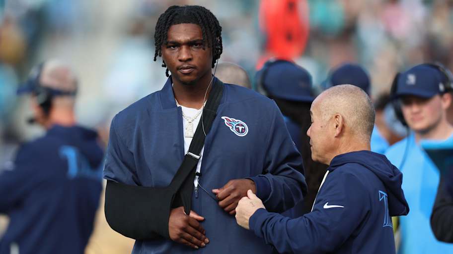 Titans' Cam Ward nearing return to throwing after injury
