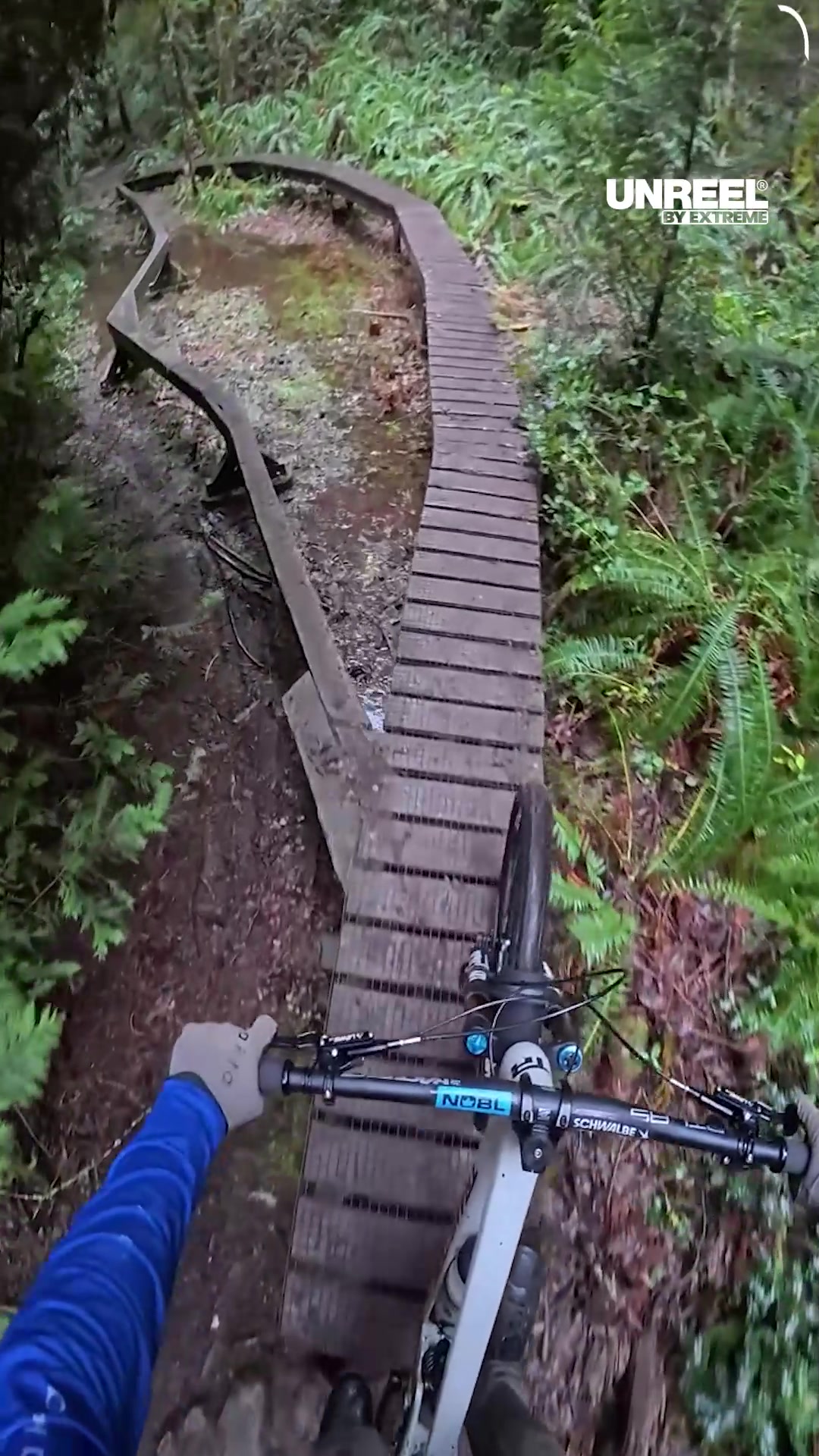 Mastering the sketchiest MTB line: Dean Tennant's epic Vancouver adventure!
