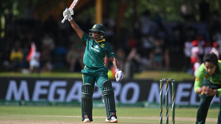 All-round Sune Luus hands South Africa series lead against Pakistan