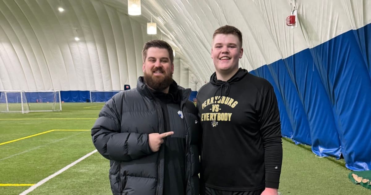 Top OL target locks in Kentucky official visit during significant ...