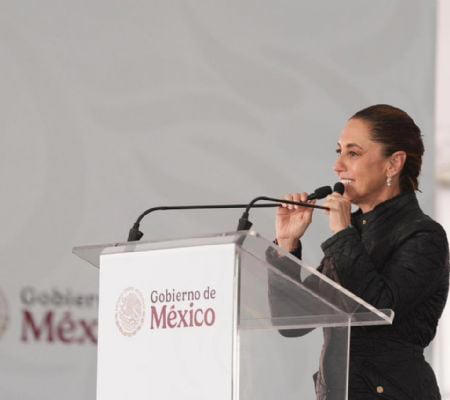 Sheinbaum pide mantener la calma tras el abatimiento de «El Mencho»