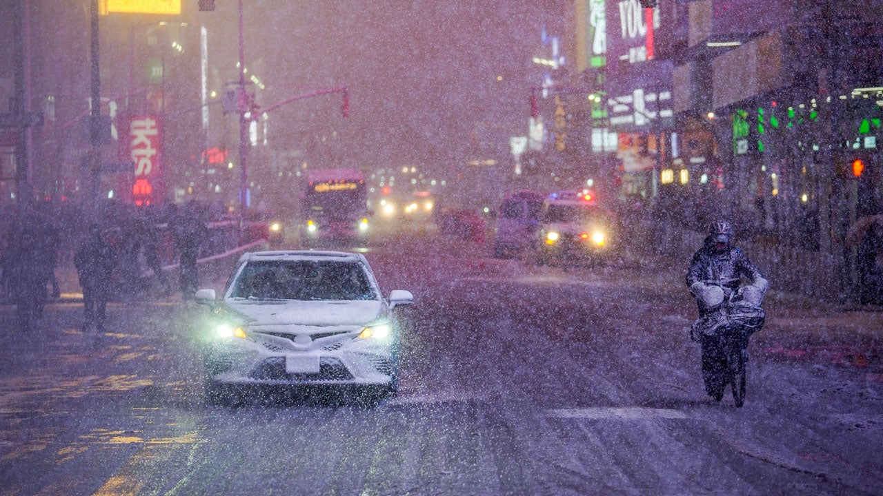 Winter storm Hernando strikes the East Coast with snow, strong winds; thousands lose power in New Jersey, Virginia