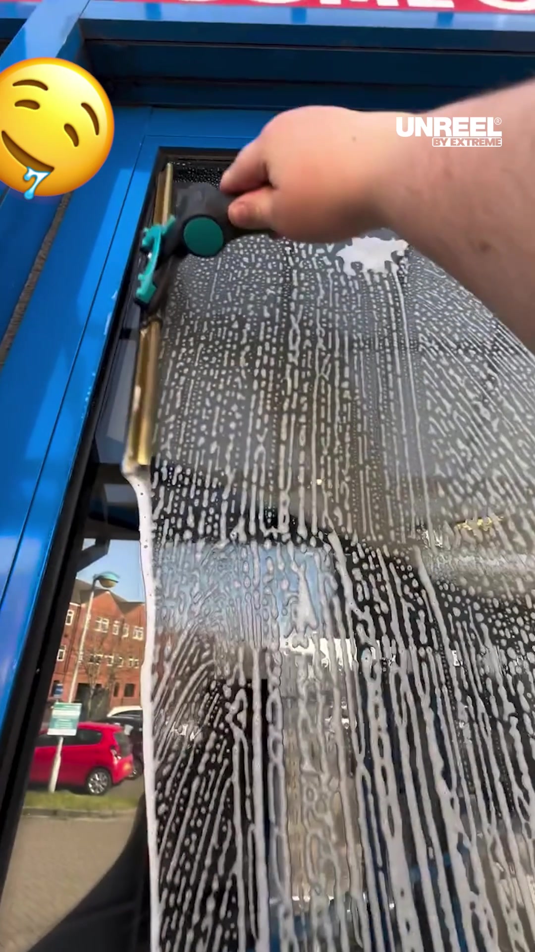 Satisfying viral window cleaning techniques that will leave you mesmerized!