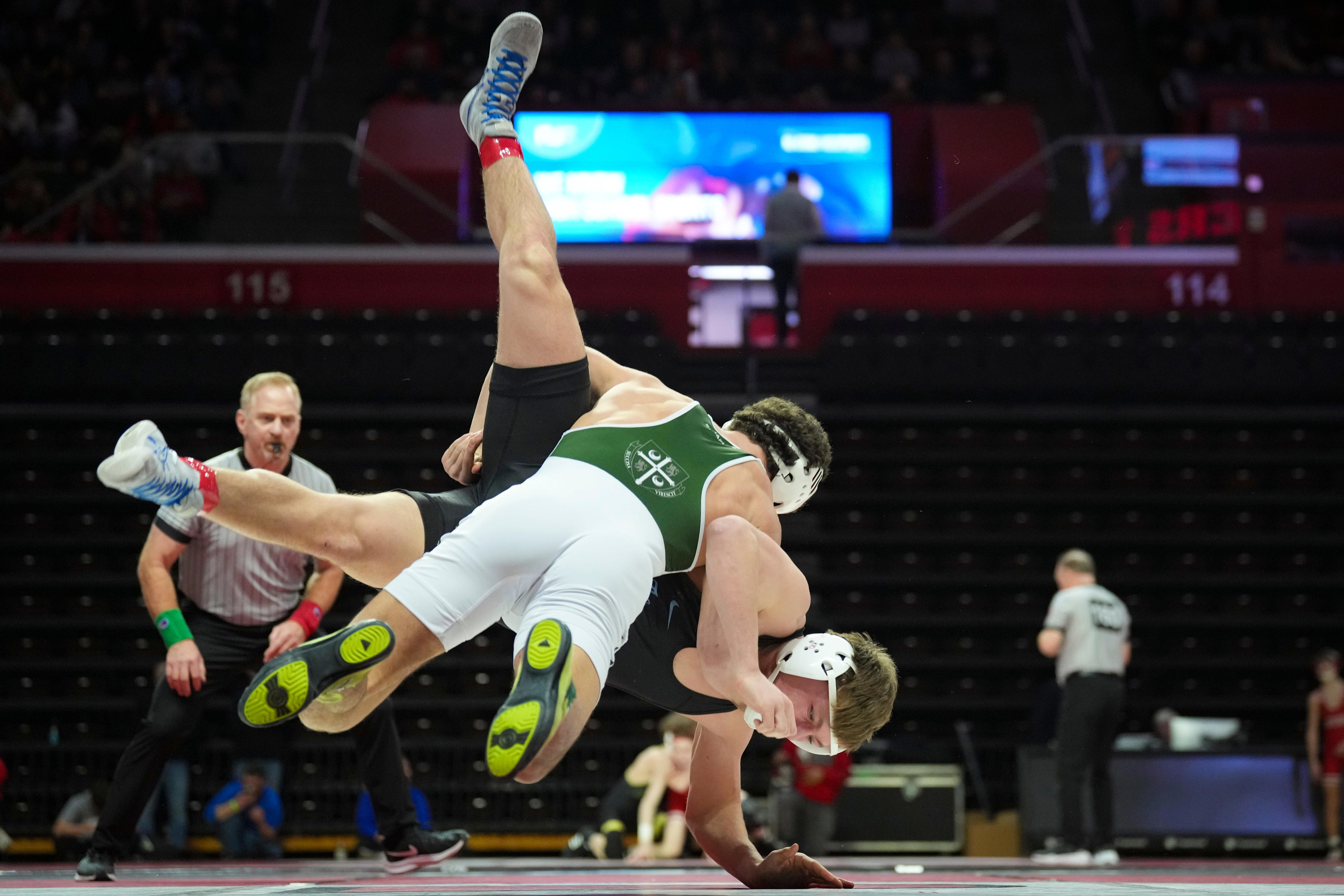 Delbarton wrestling clinches state title in a battle for No. 1 ranking