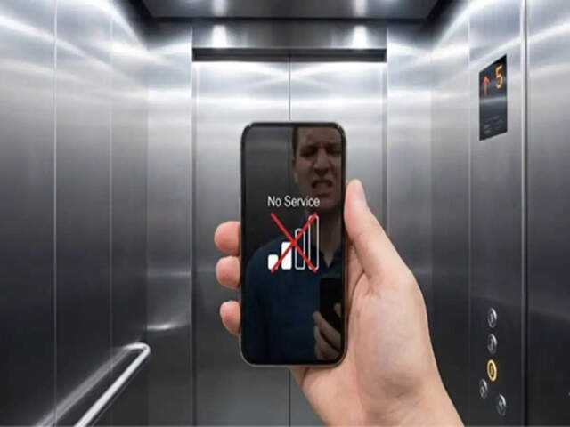Understanding why mobile signals fail in elevators