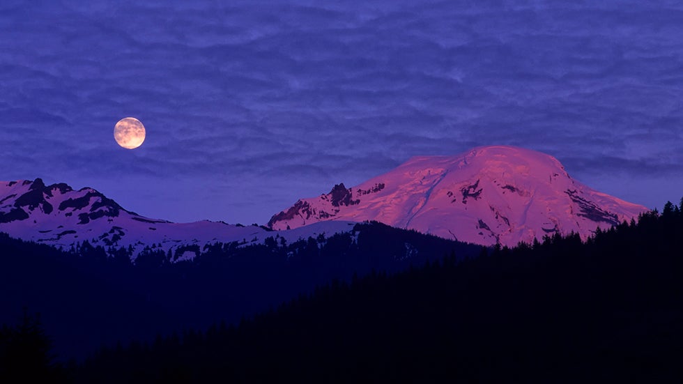 On this date: Washington Cascades buried during America's record ...