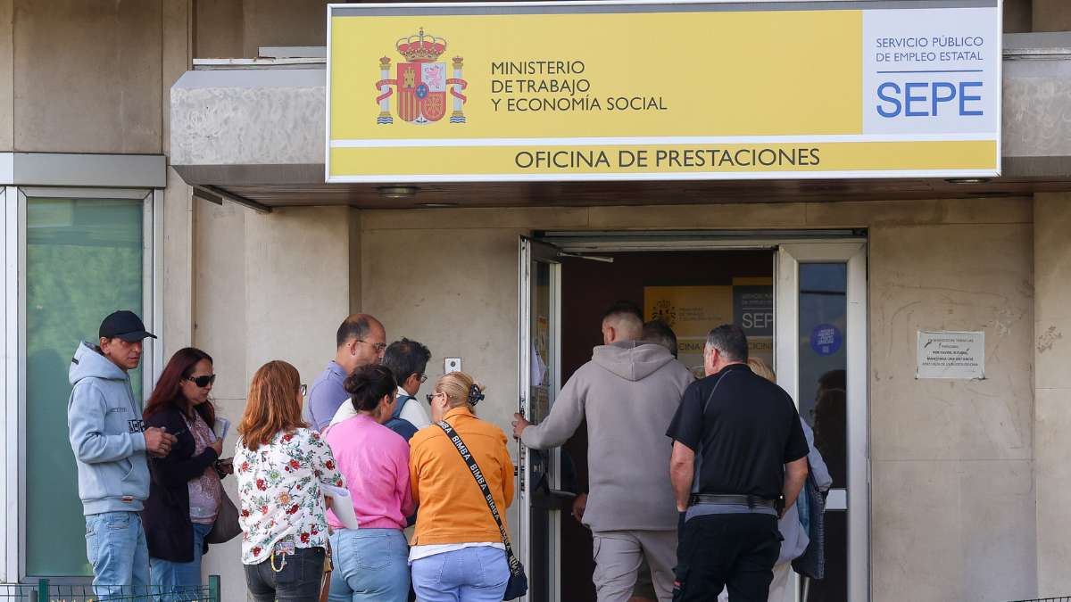 El nuevo complemento del SEPE que permite cobrar el paro mientras se ...
