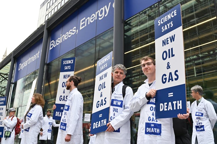 How climate scientists balance the tension between research and public ...