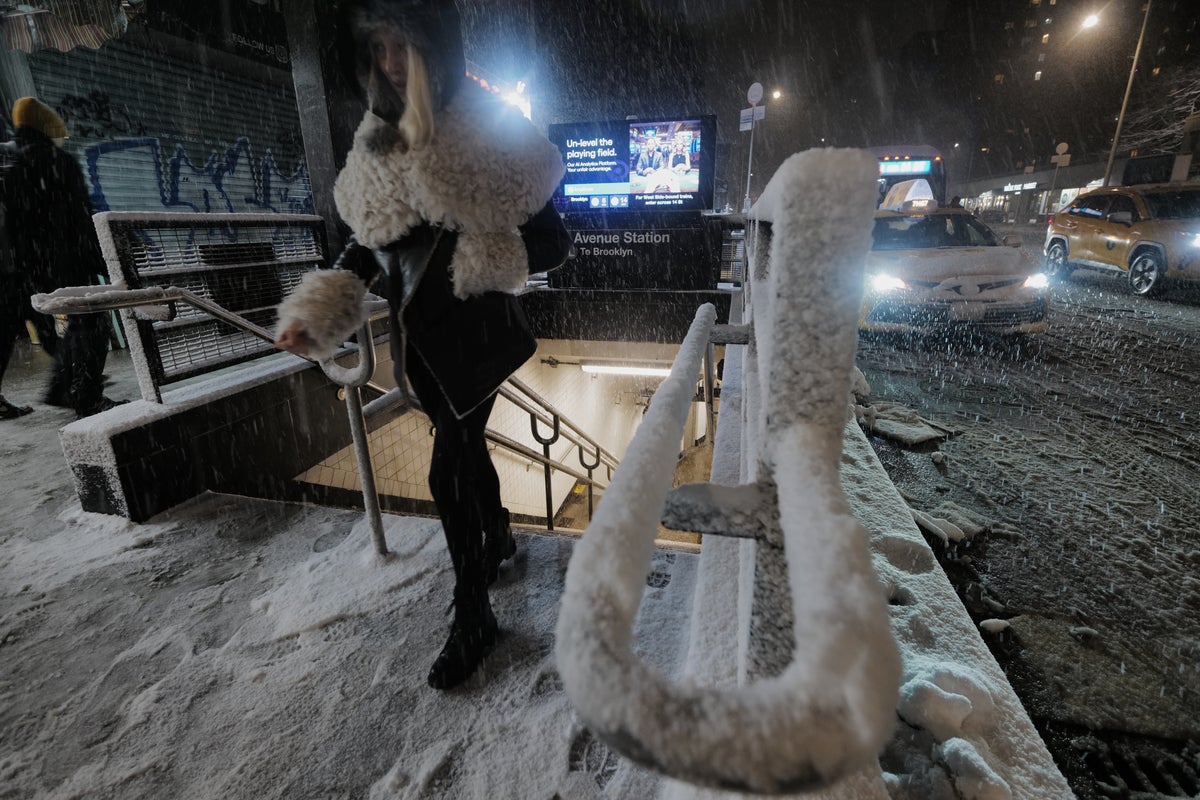 Roads closed and flights canceled as winter storm hits northeast