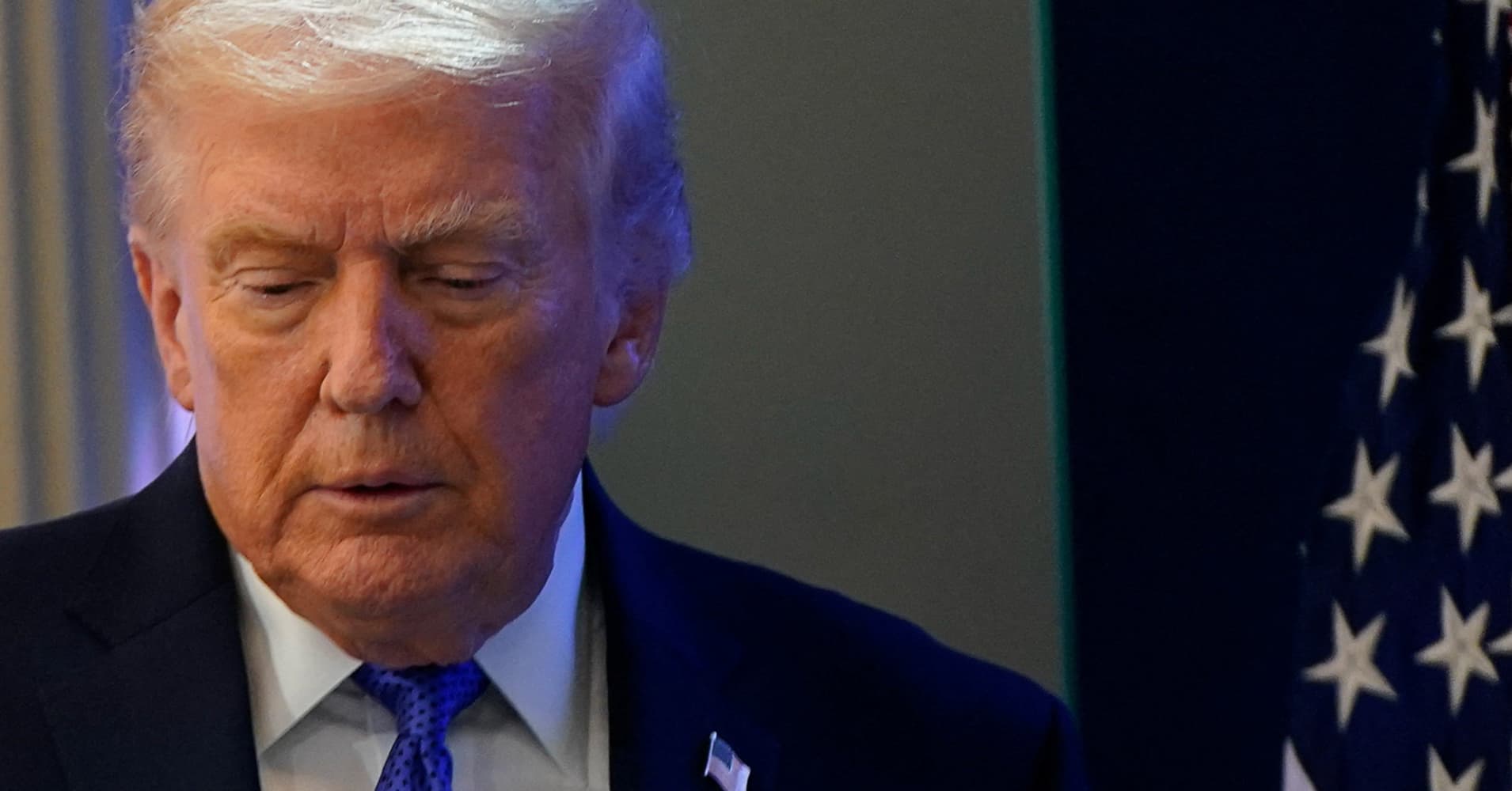 European stocks end lower as markets react to new Trump tariffs<br><br>