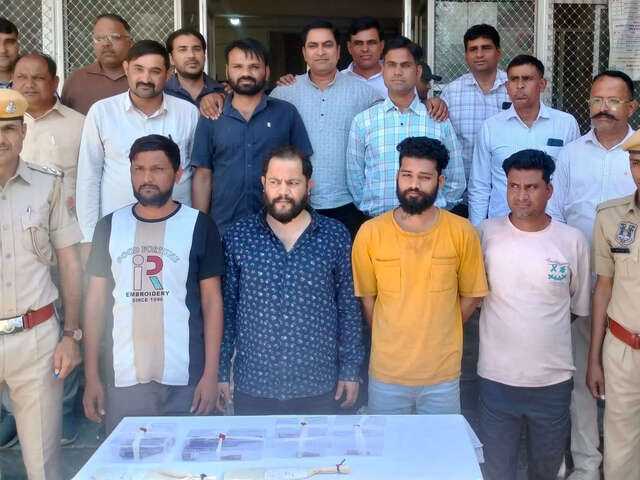 Jaipur police foils robbery attempt, arrests armed criminals