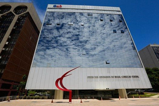 OAB envia ofício a Fachin pedindo fim do inquérito das fake news no STF