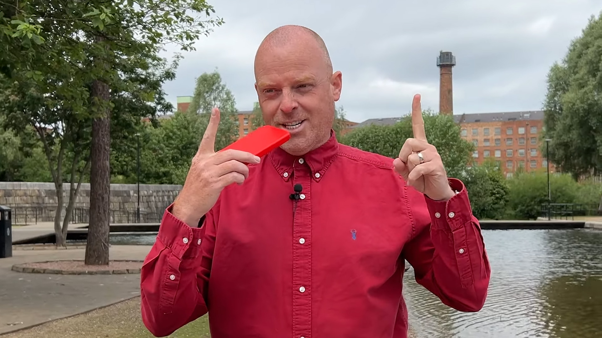 Toddler prank calls pizza parlor with very funny names