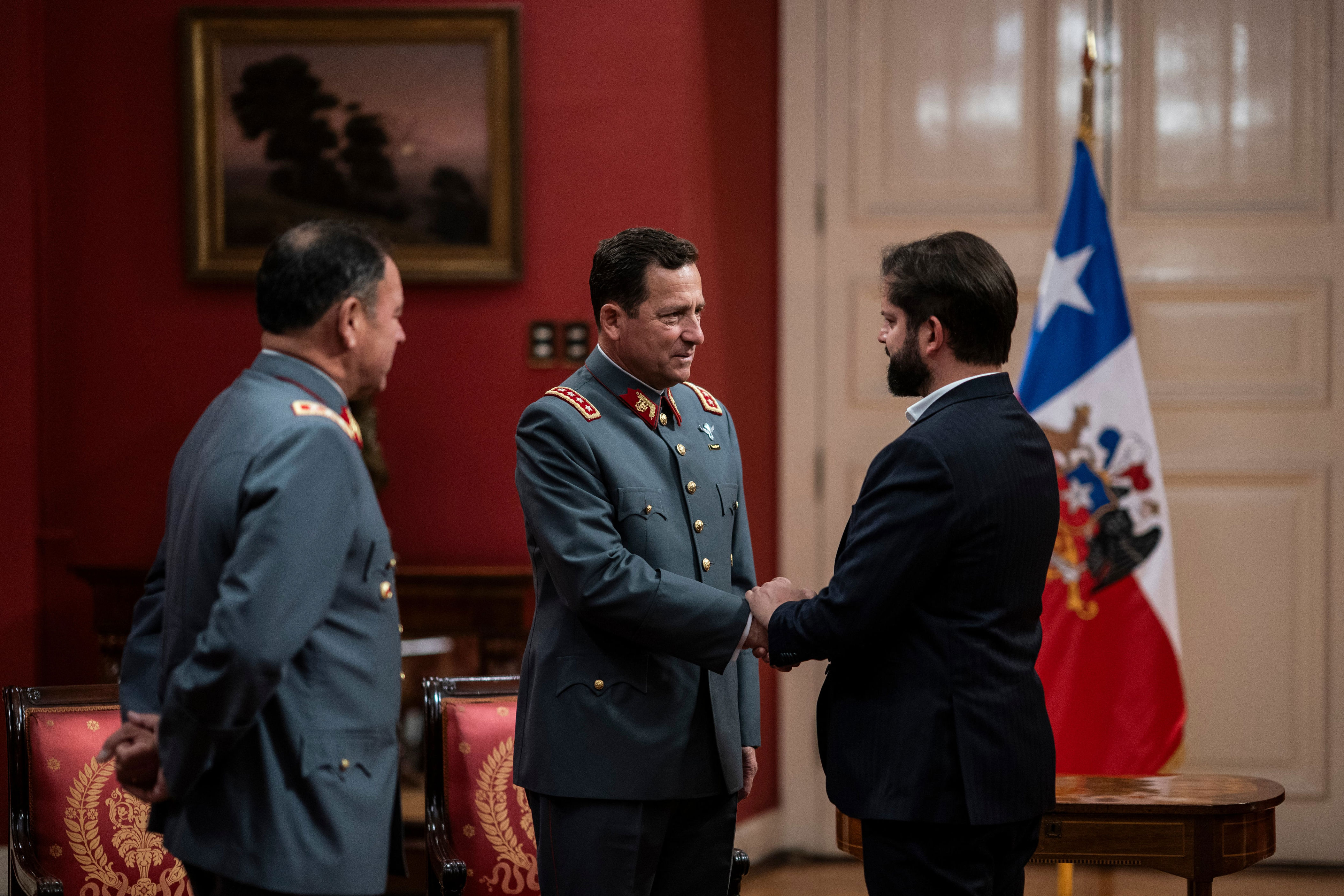 Presidente Boric recibe a Iturriaga y Varela en audiencia en La Moneda ...