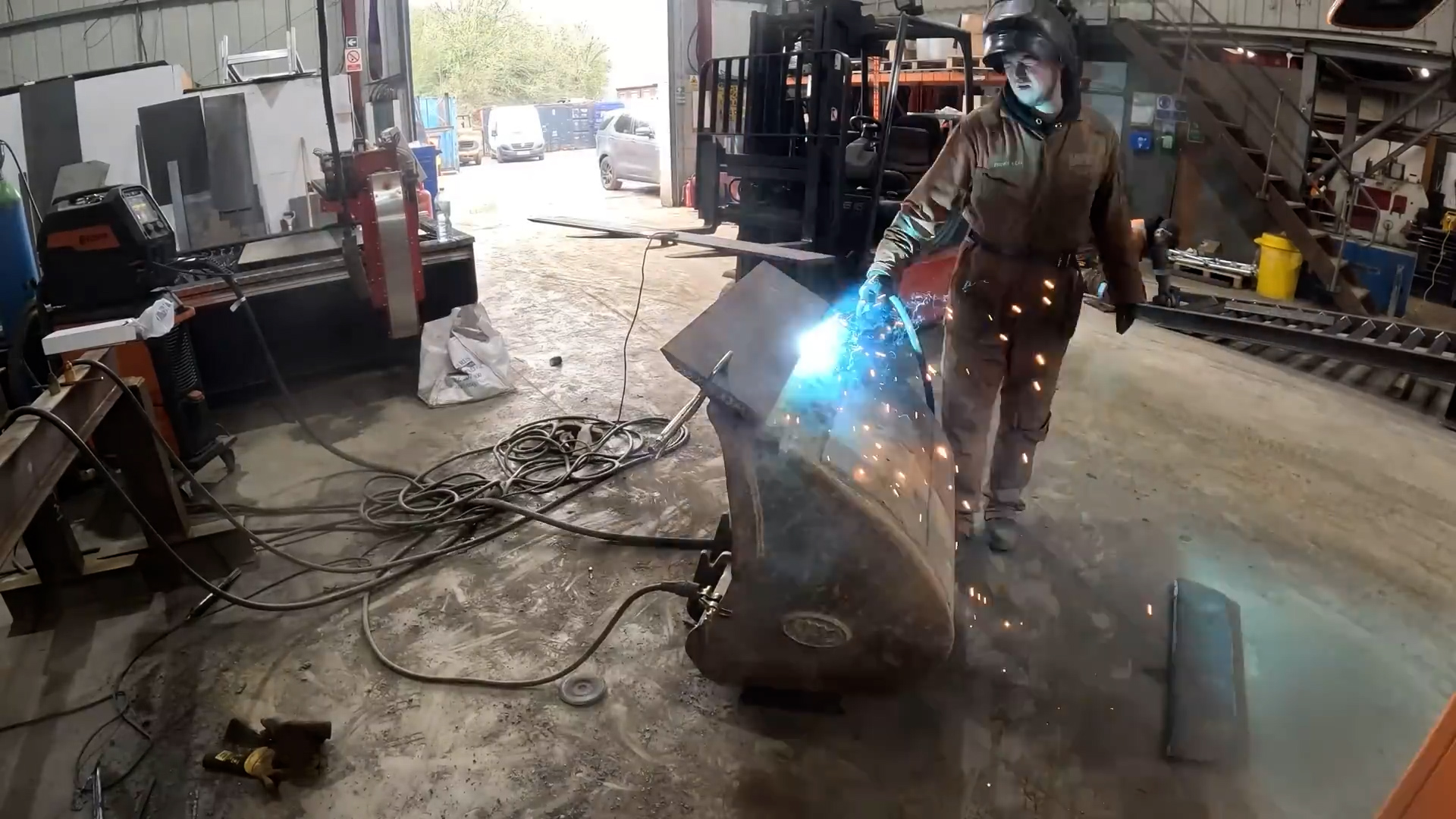 Workshop welding and steel component repair
