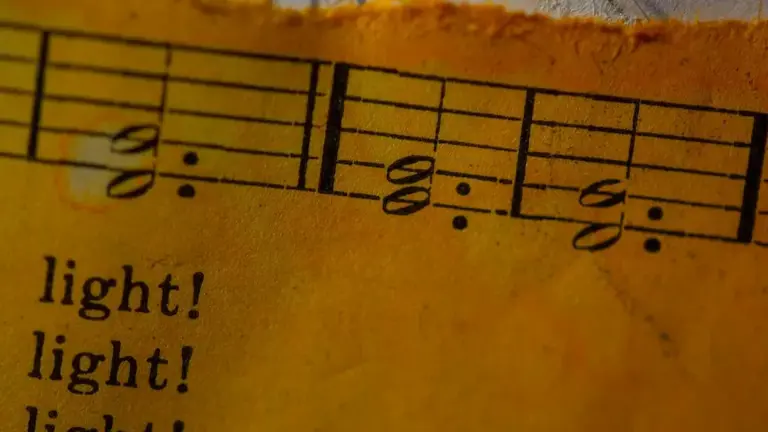 The mathematical formulas hidden in famous musical compositions