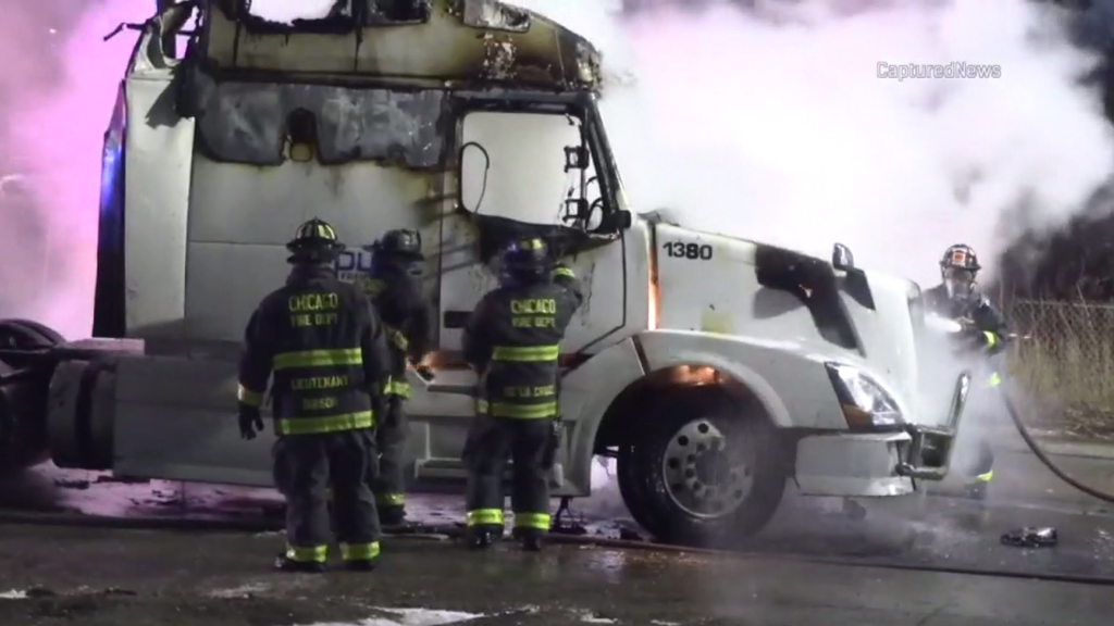 Truck cab catches fire off Eisenhower Expressway on Chicago's West Side