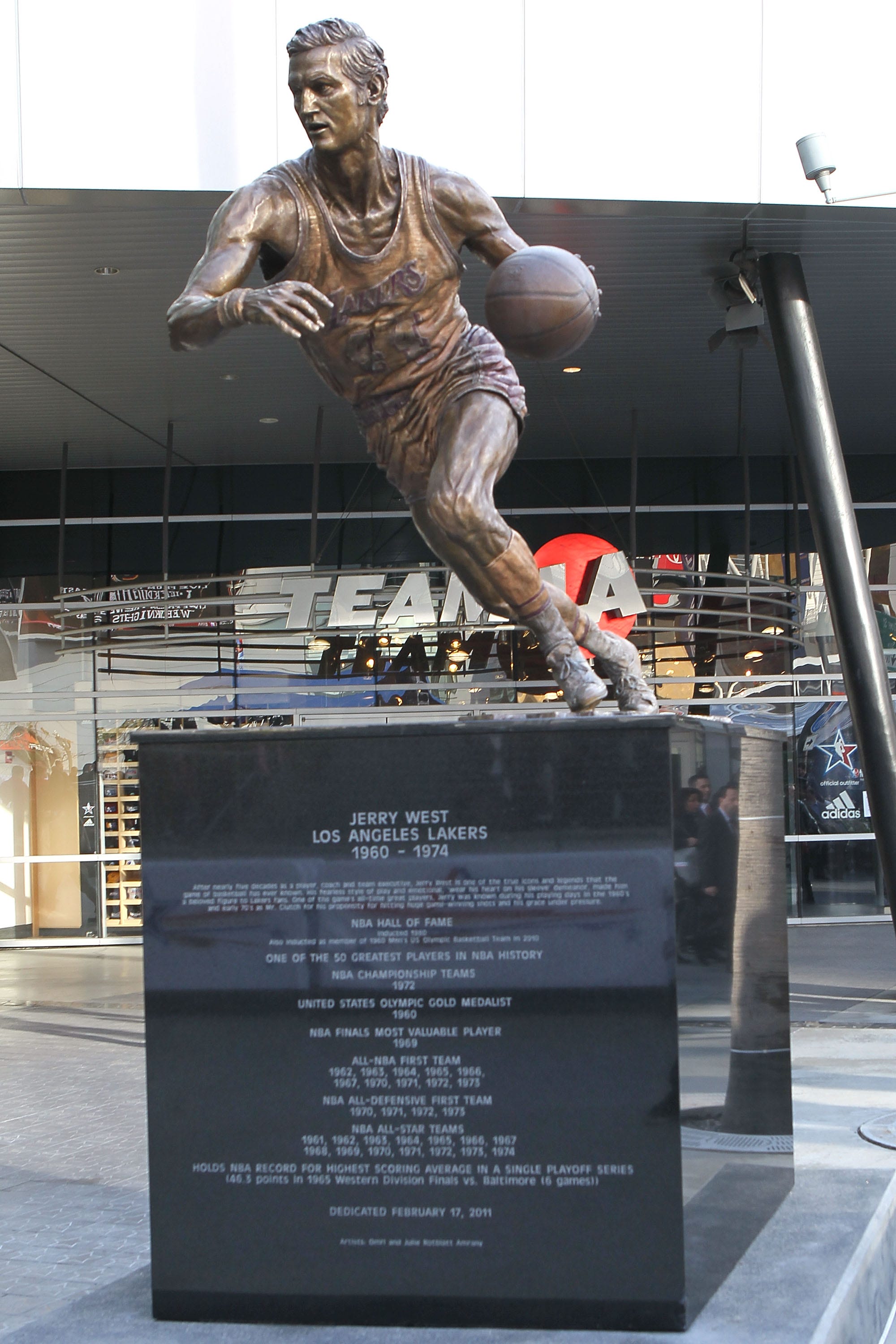 Statues of NBA players around the world: Dwyane Wade, Kobe Bryant, and more