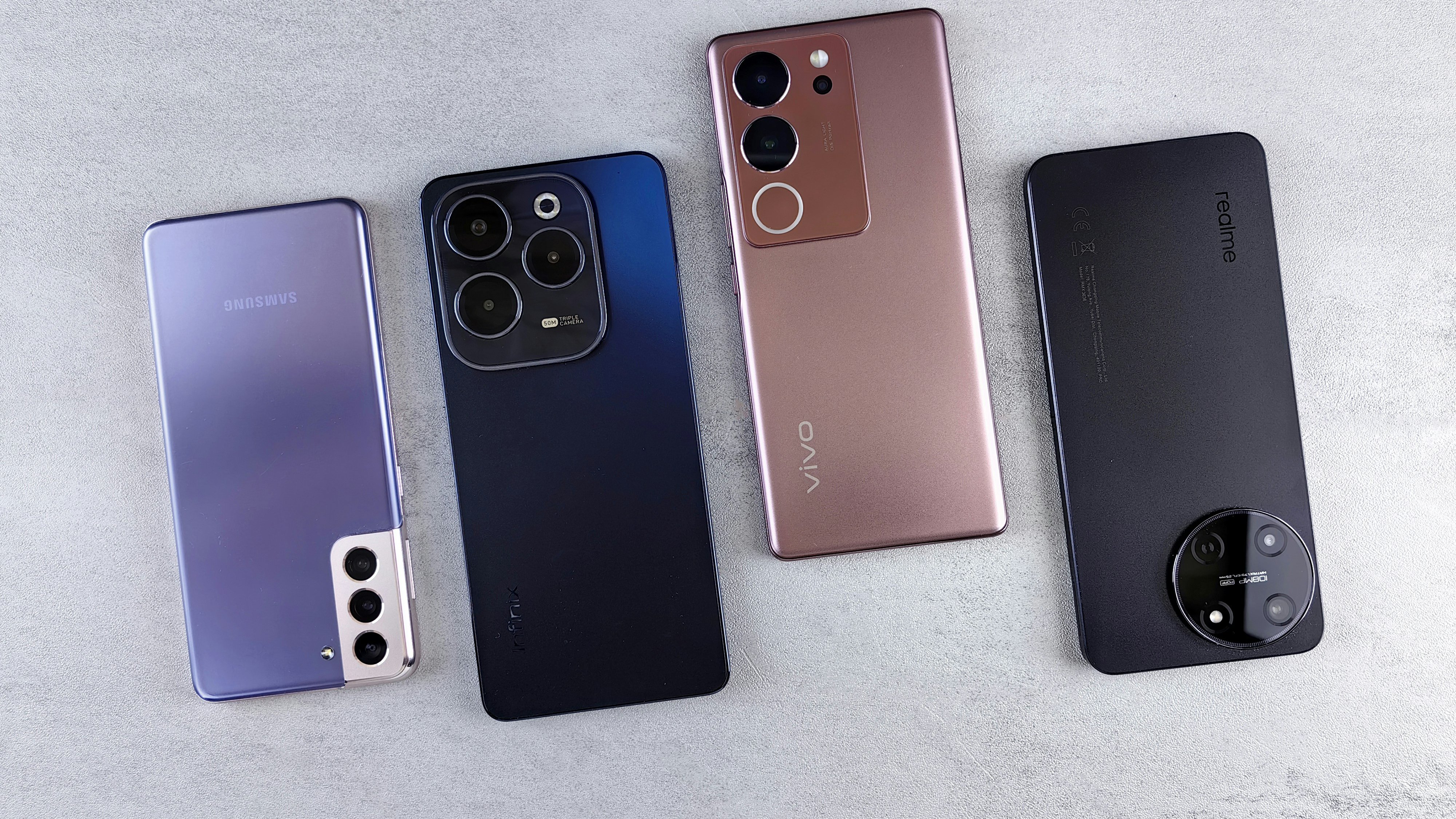 Ceny smartfonów rosną. Czy warto teraz kupić telefon?