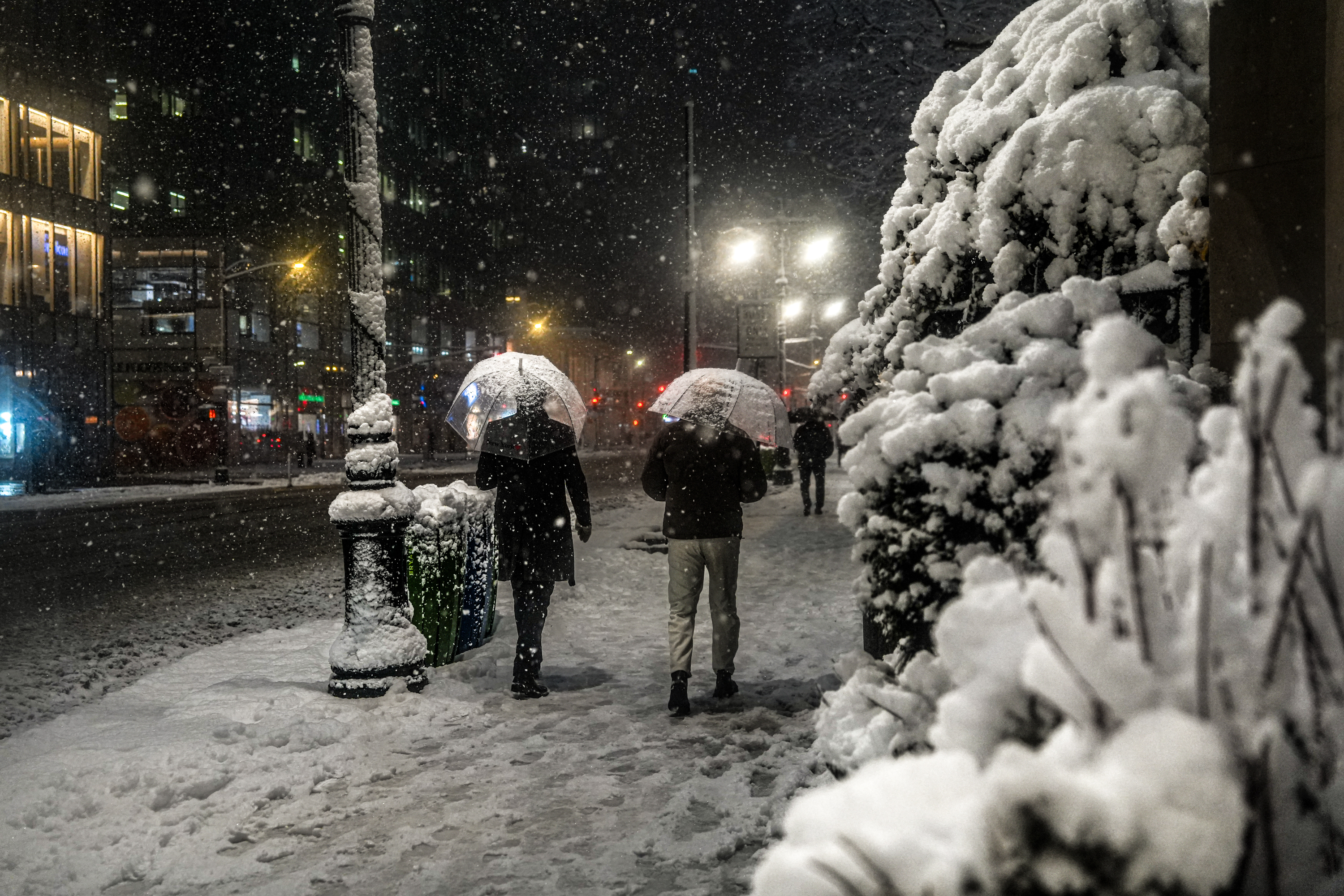 Snow storm weather forecast NYC: New York issues travel ban as city ...