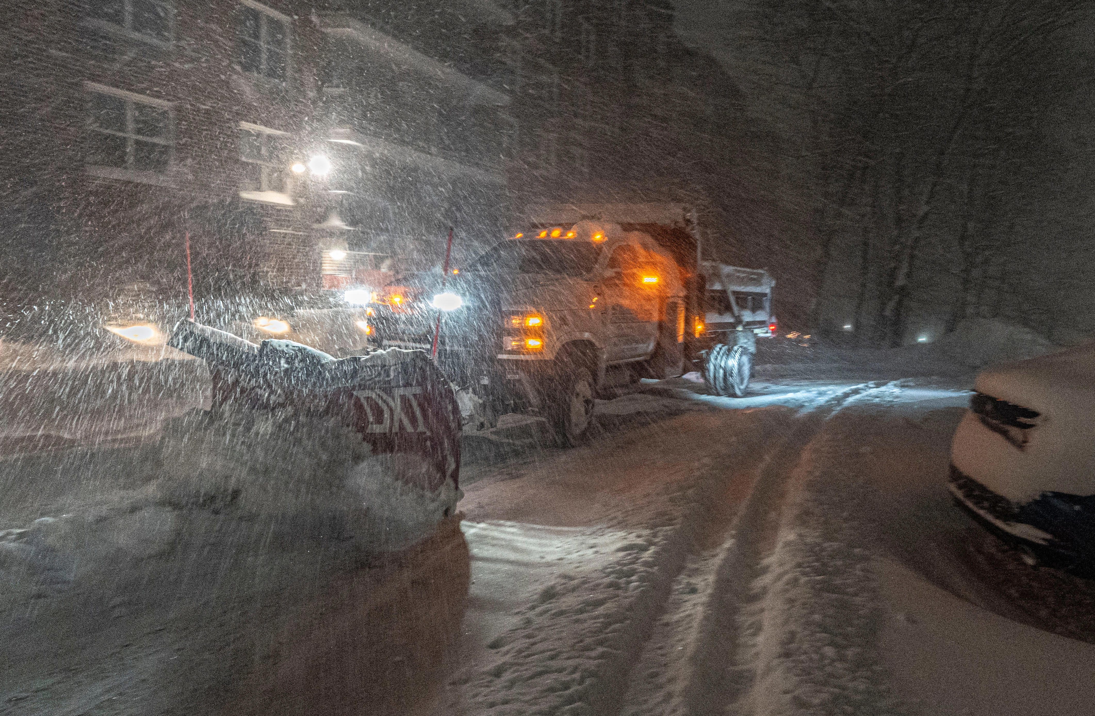 Blizzard hammers Northeast as heavy snow and wind snarl region