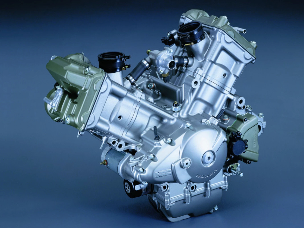 How Honda built a V-twin engine to beat Ducati