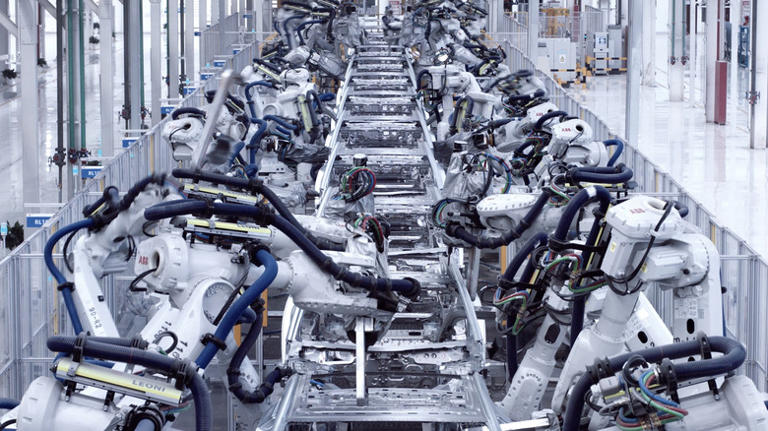 This factory in China builds a car every 60 seconds - here's how