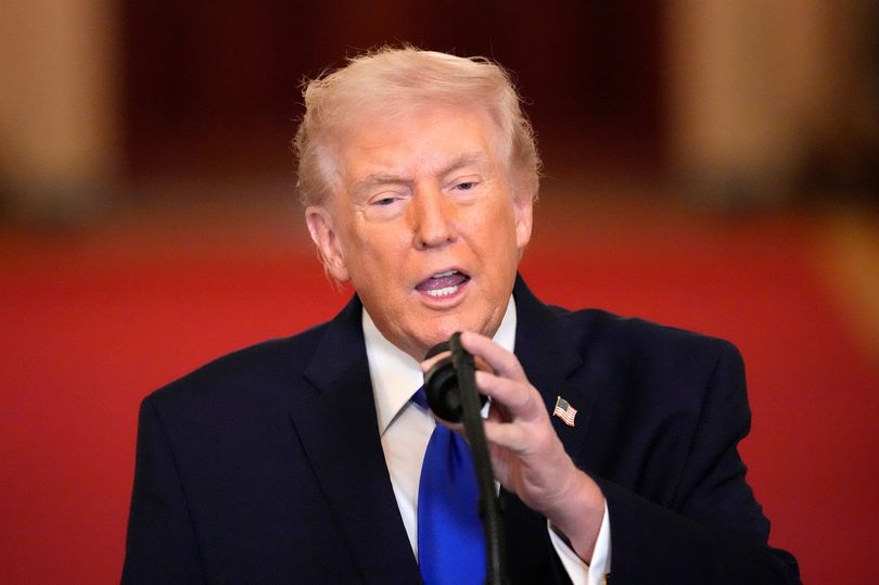 Distracted Trump cries 'that doctor ripped me off' after he paid for ...
