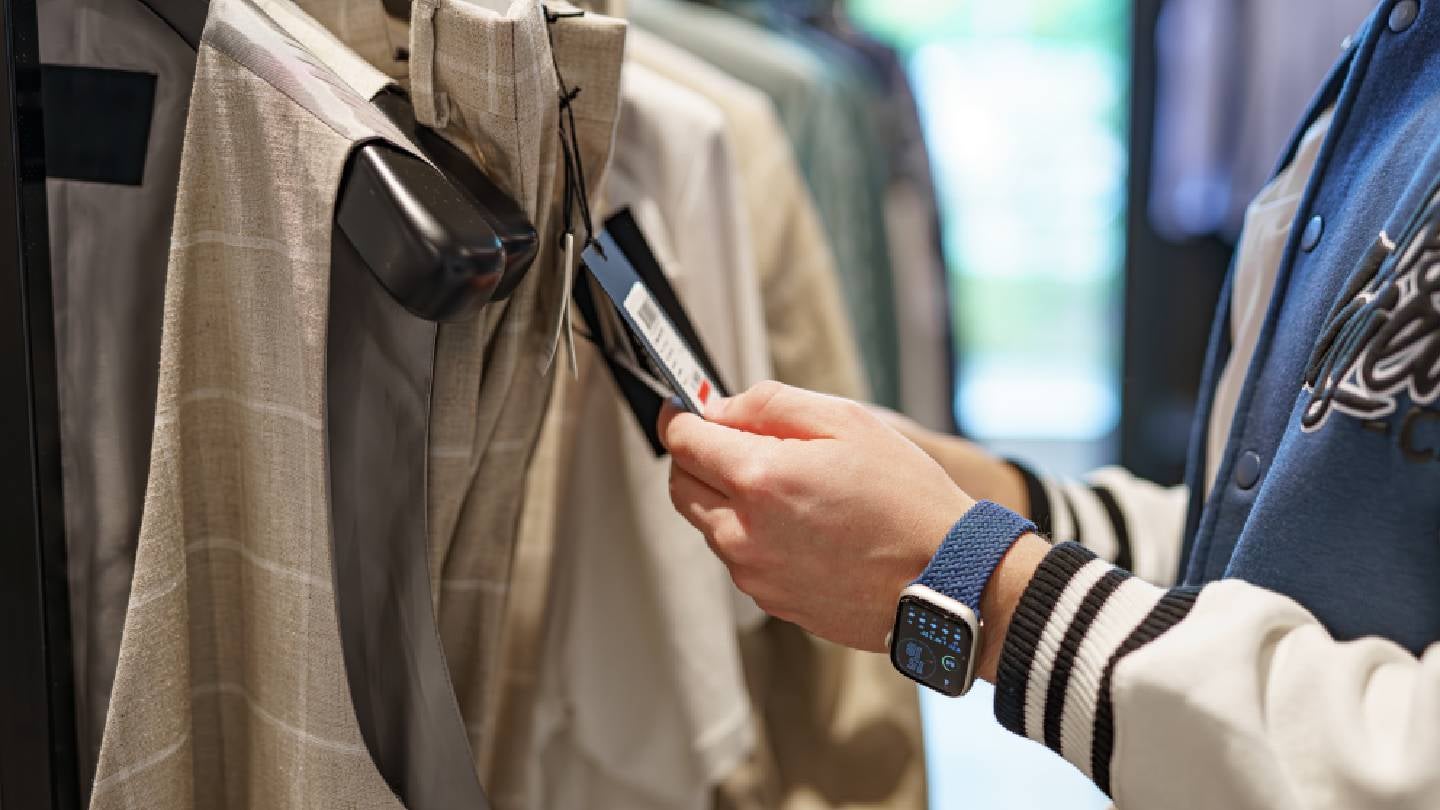 New data shows mid-market fashion outpacing luxury in sector growth