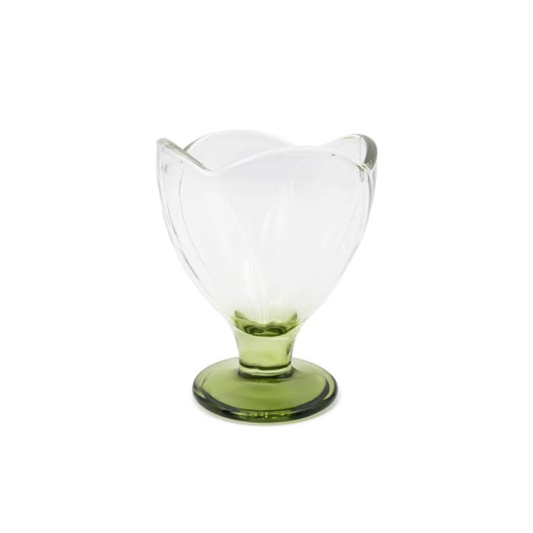 Target's $3 tulip-shaped glassware will elevate your spring tablescape ...