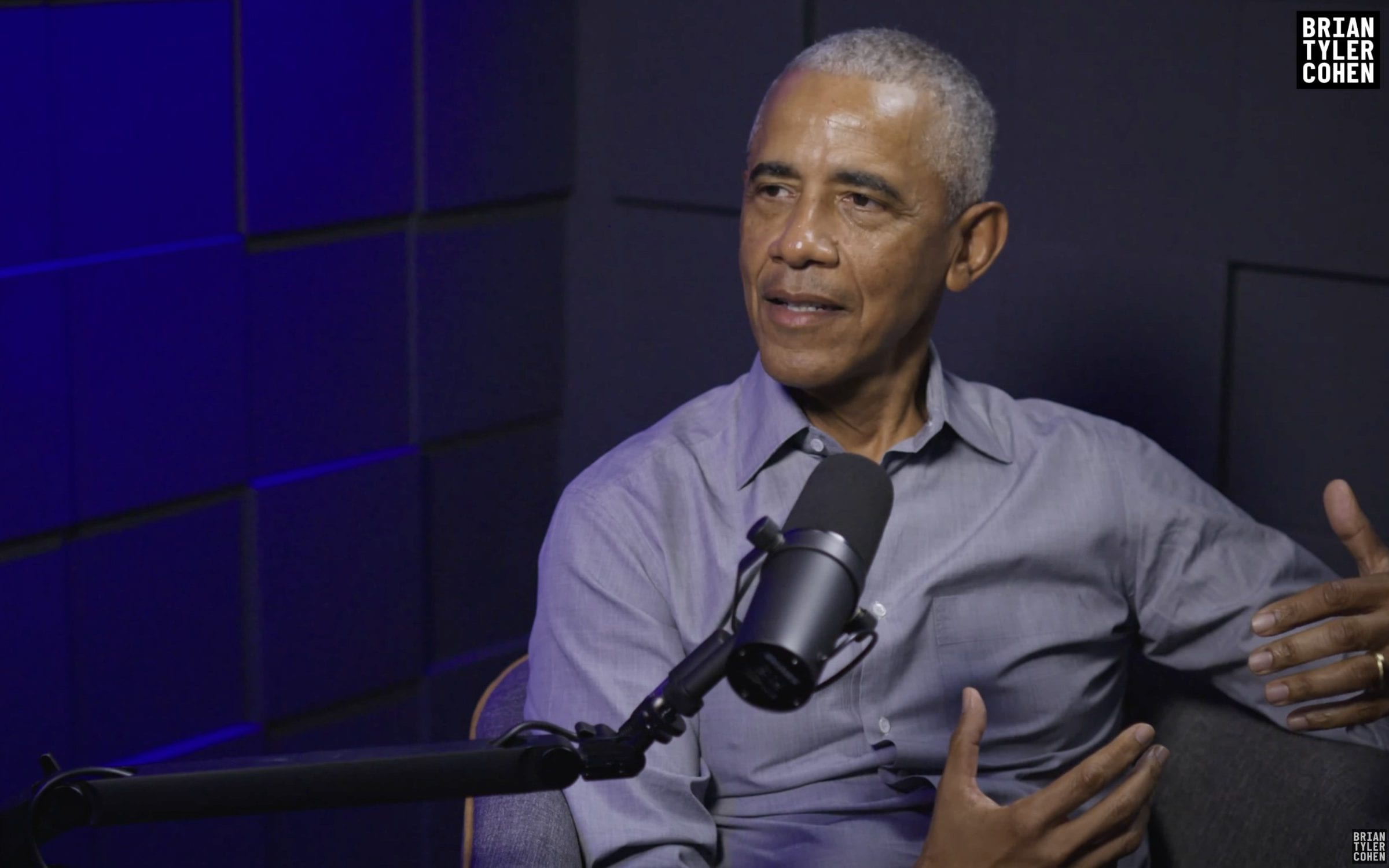 In a recent interview, former US president Barack Obama affirmed his belief in the existence of extraterrestrial life - YouTube