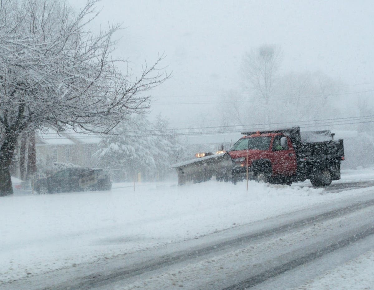 20 inches so far in Perth Amboy, snow not stopping