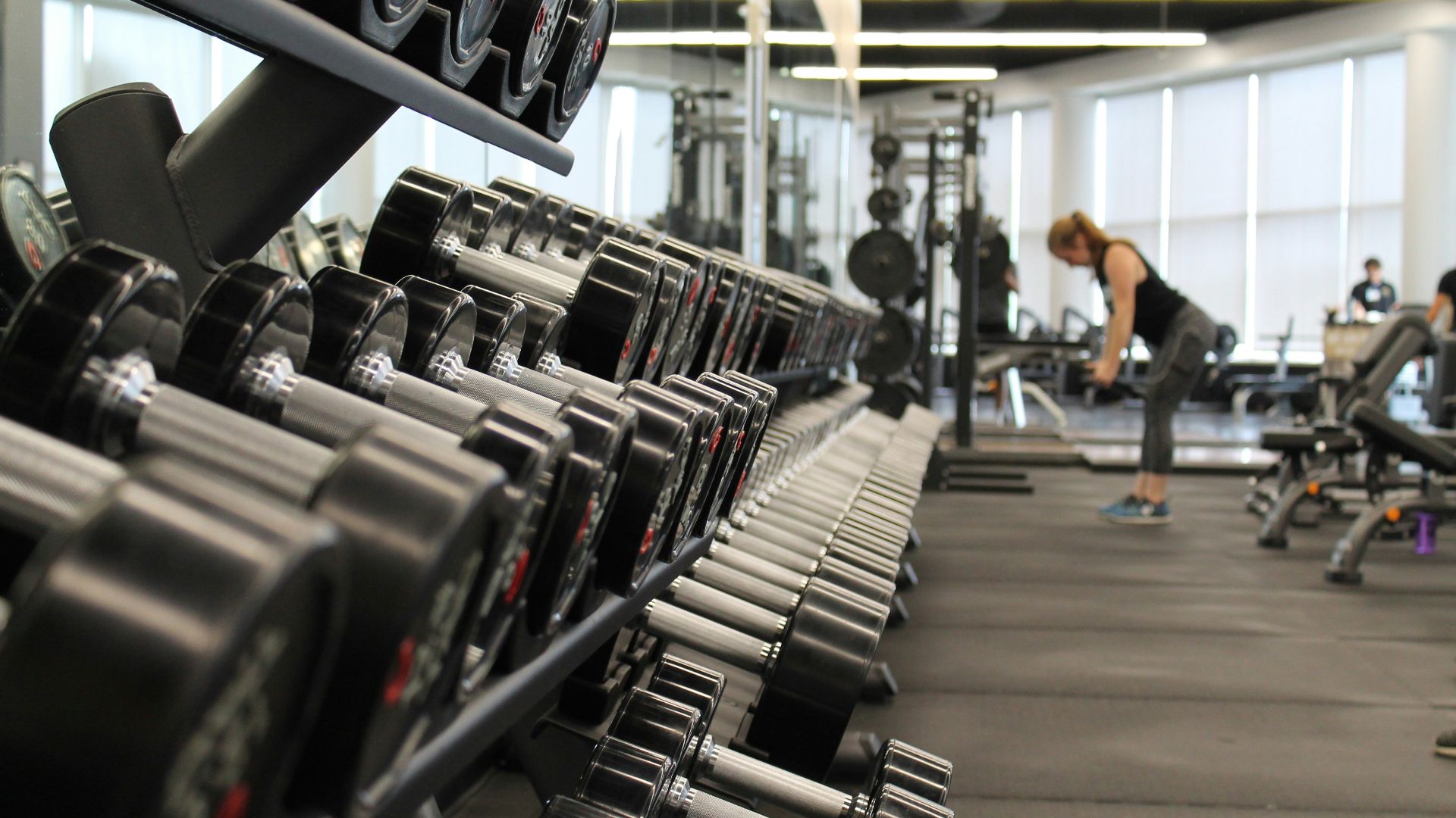 10 signs you're in a great gym & 10 signs you're stuck in an awful one