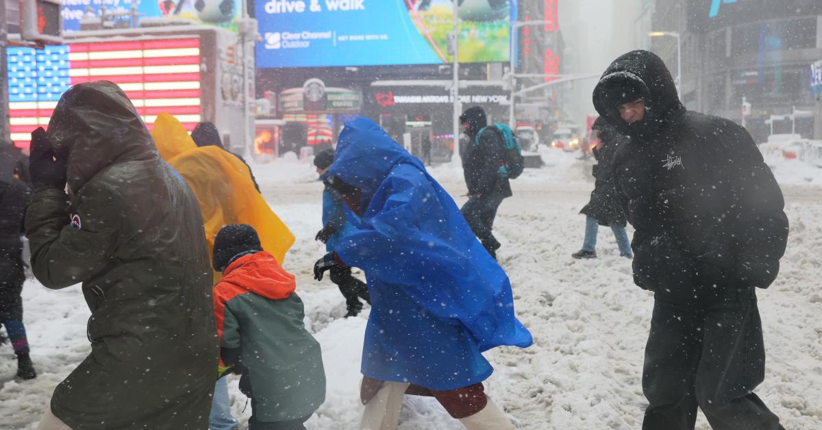 At least 2 dead, flight canceled, nearly 700k power outages in historic ...