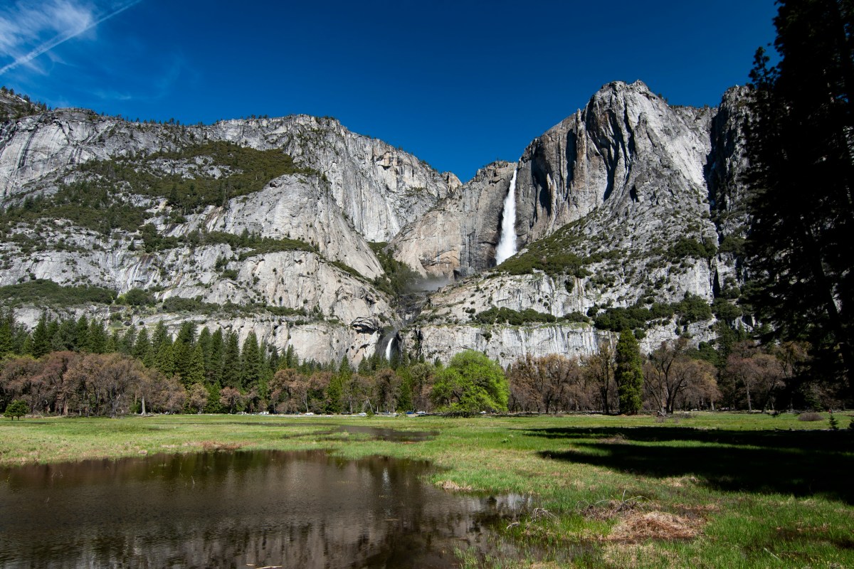 Hiker caught climbing over railing at Yosemite Falls and people are enraged