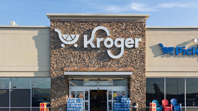 The hands-down best items from the Kroger bakery, according to reviews