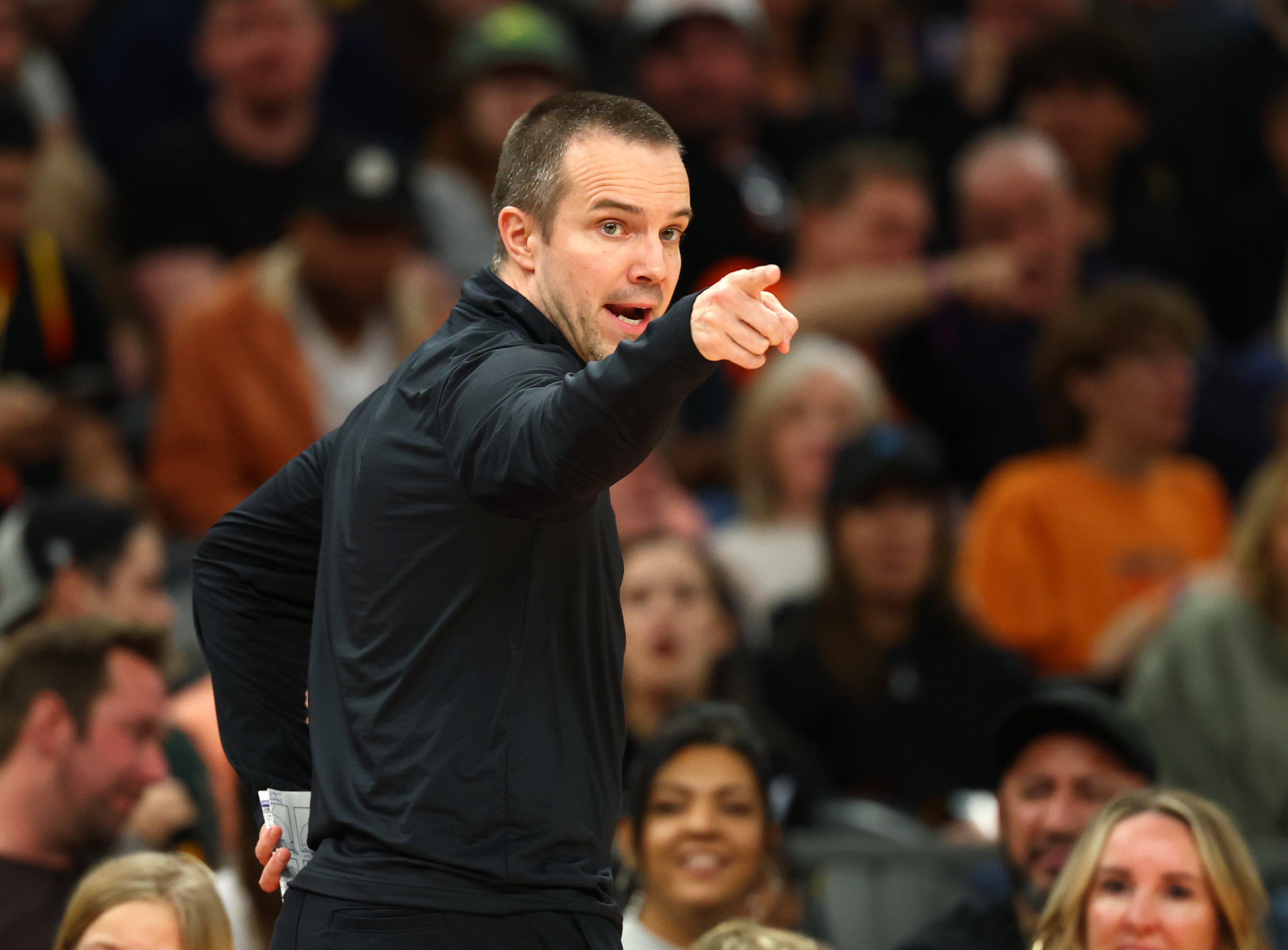 Injury concerns complicate Suns' path forward