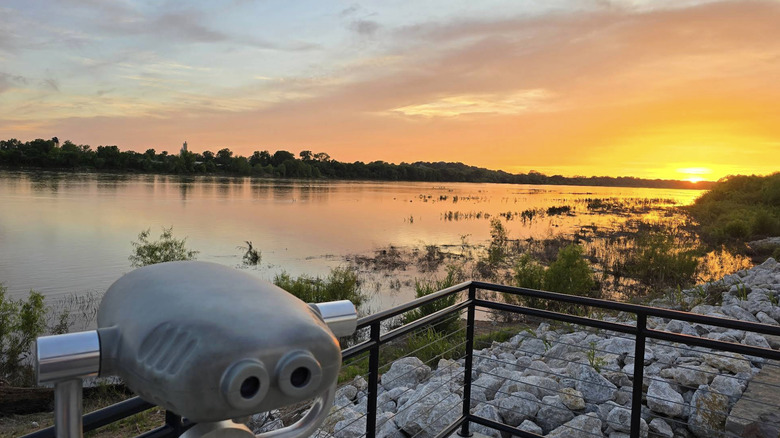 Tulsa's fast-growing suburb is a vibrant city with tree-lined streets ...