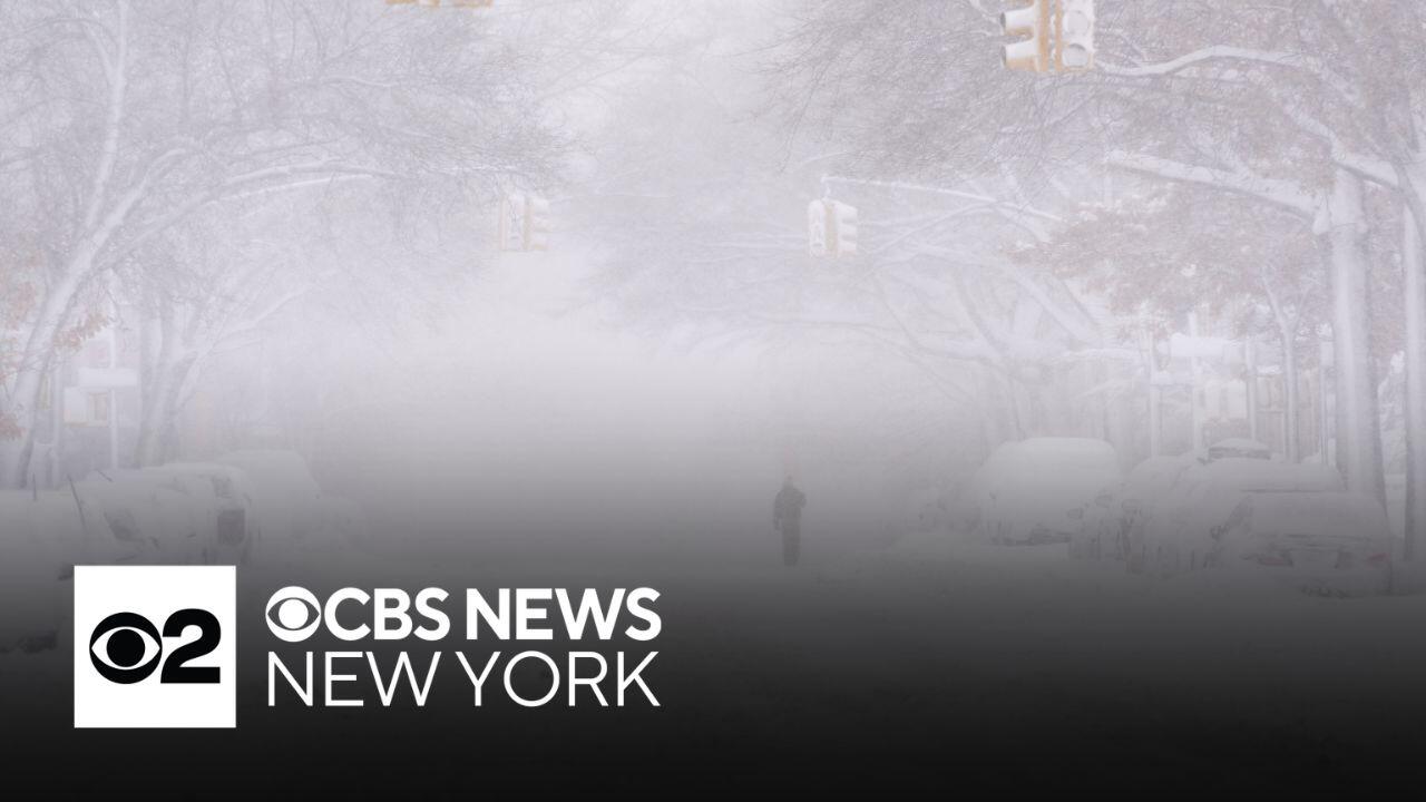 NYC snow enters top 10 of all time - 4 p.m. team coverage update