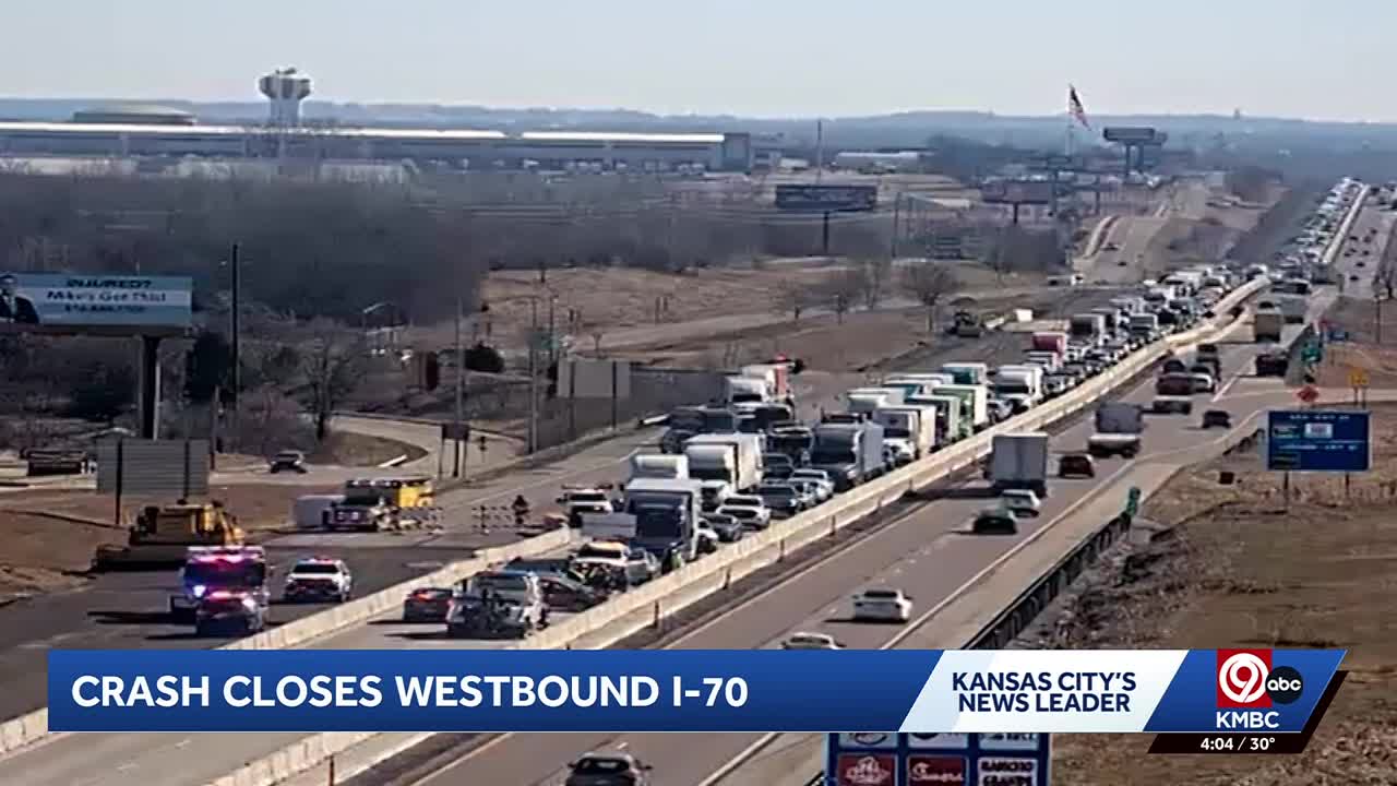 Crash in construction zone shuts down portion of I-70 in Kansas City