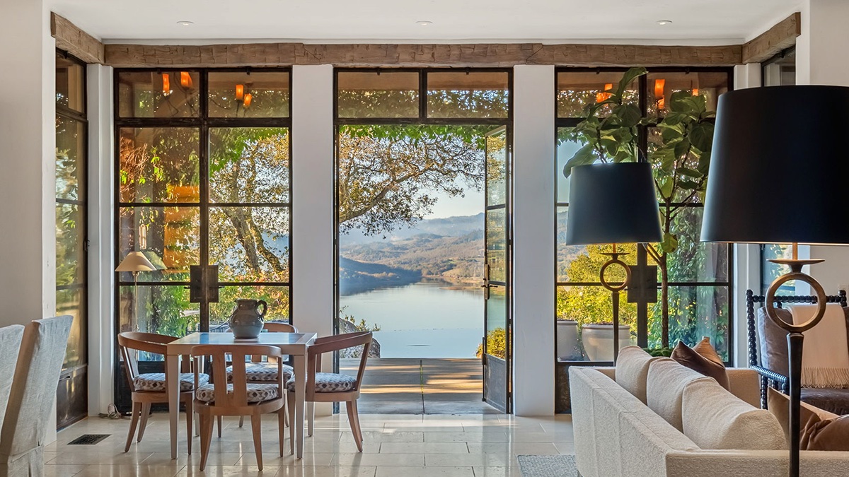 40 Long Ranch Road in photos