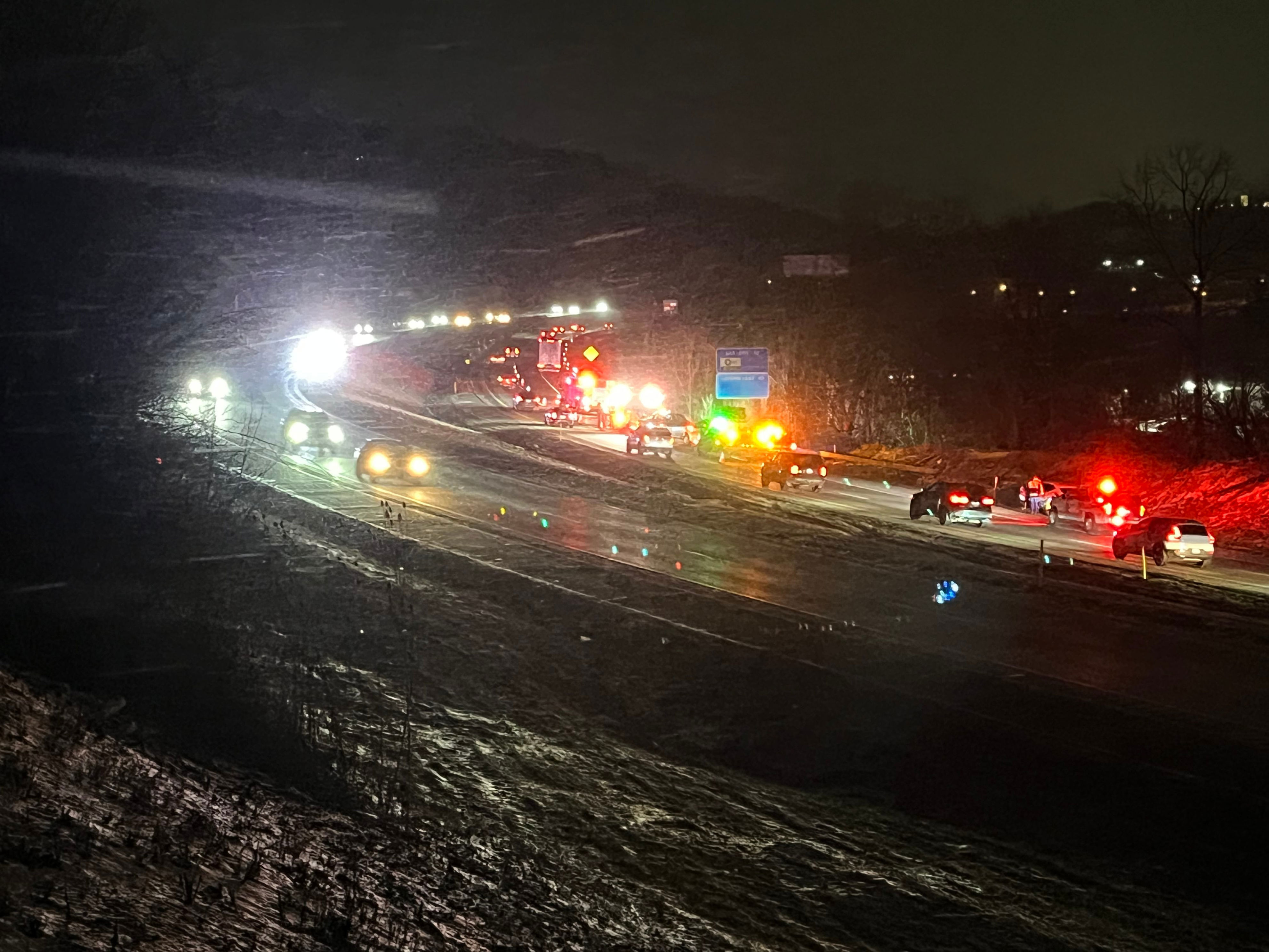Multiple people injured in crash on I-79 in Washington County