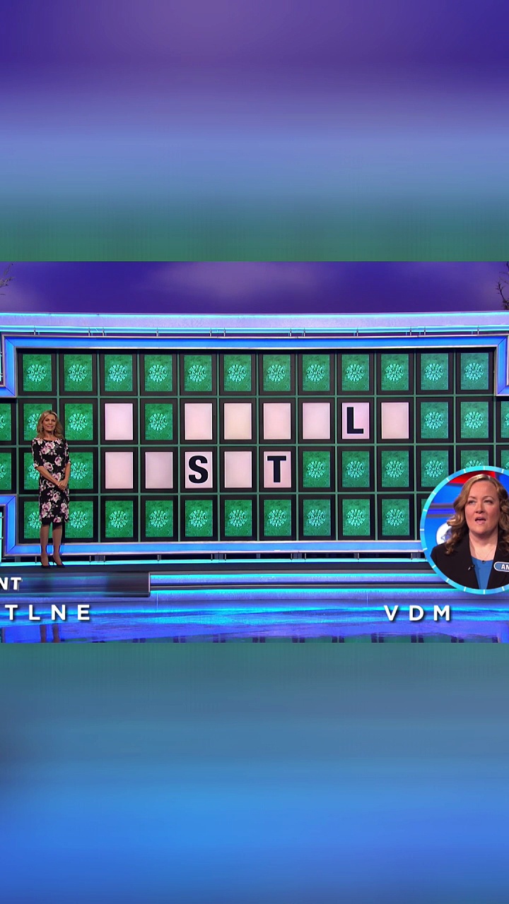 Amy brings ruby slippers to the bonus round on Wheel of Fortune