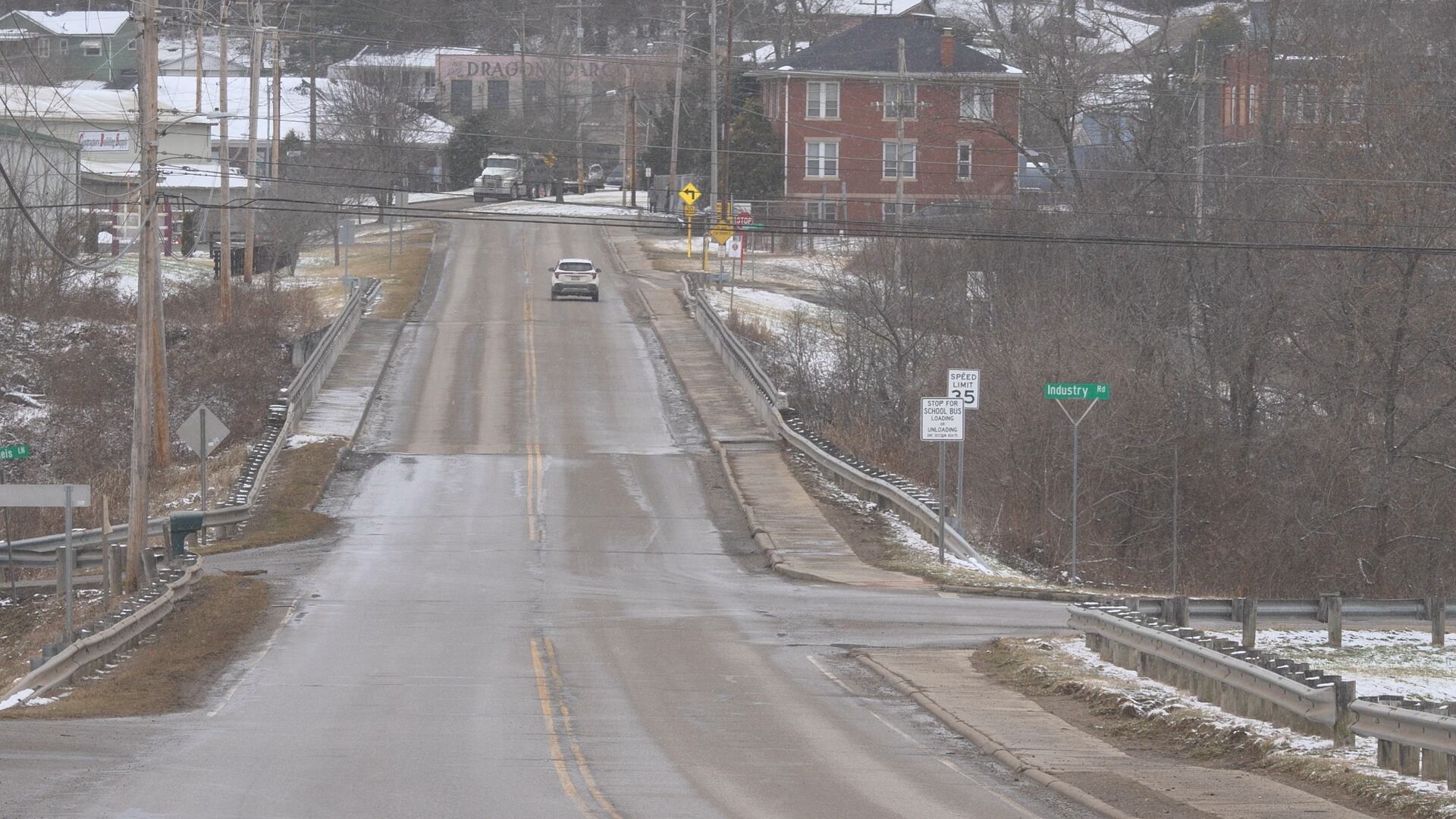 Transportation crews working to clear Mid-Ohio Valley roads