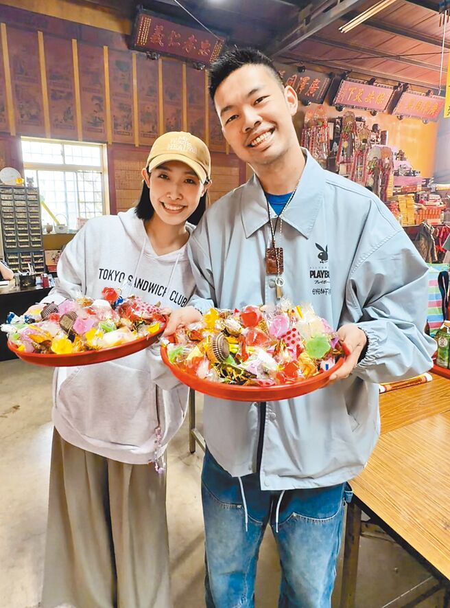 陳大天劉樸初六吉日合婚