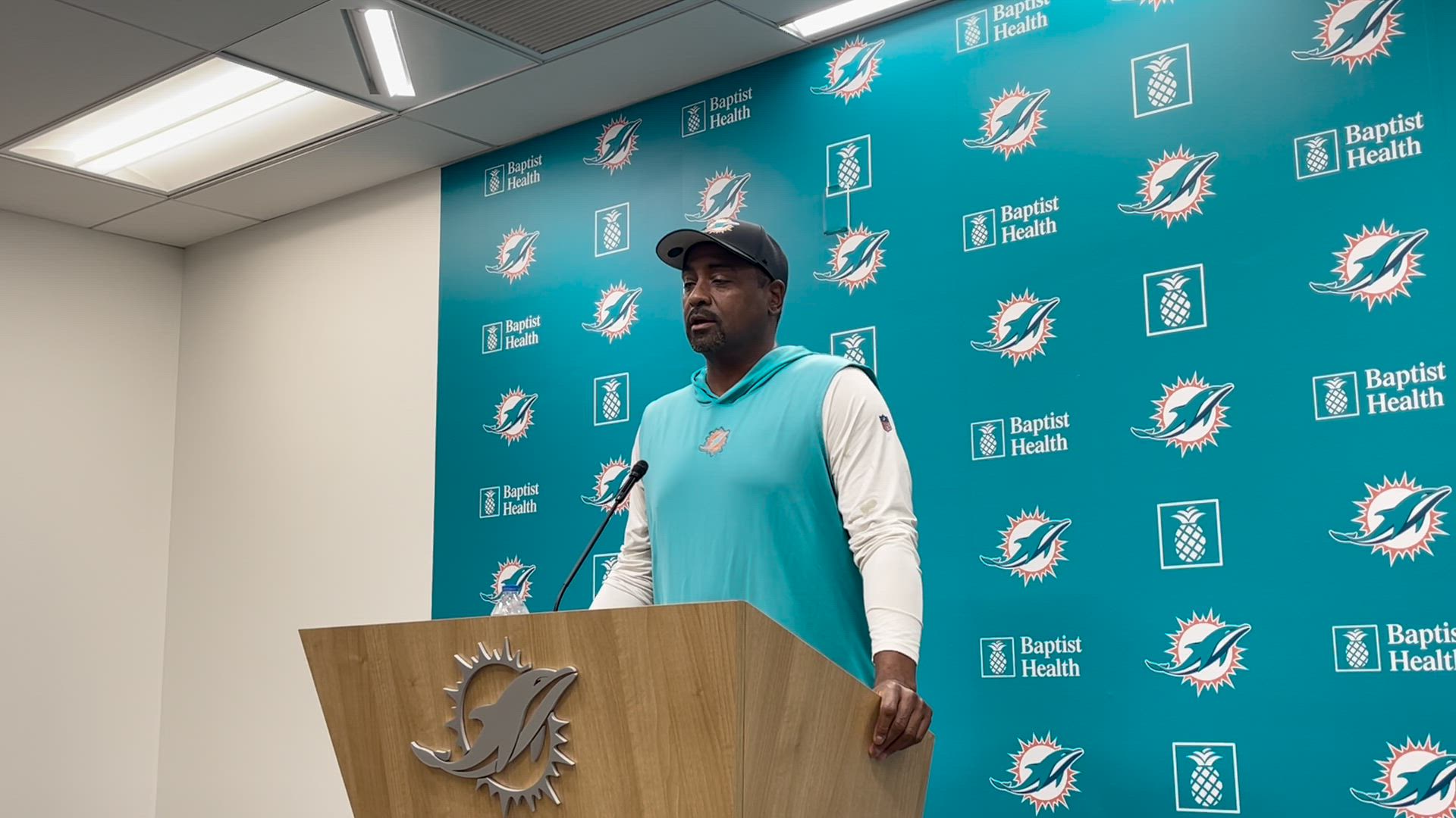 Dolphins' new versatile tight end