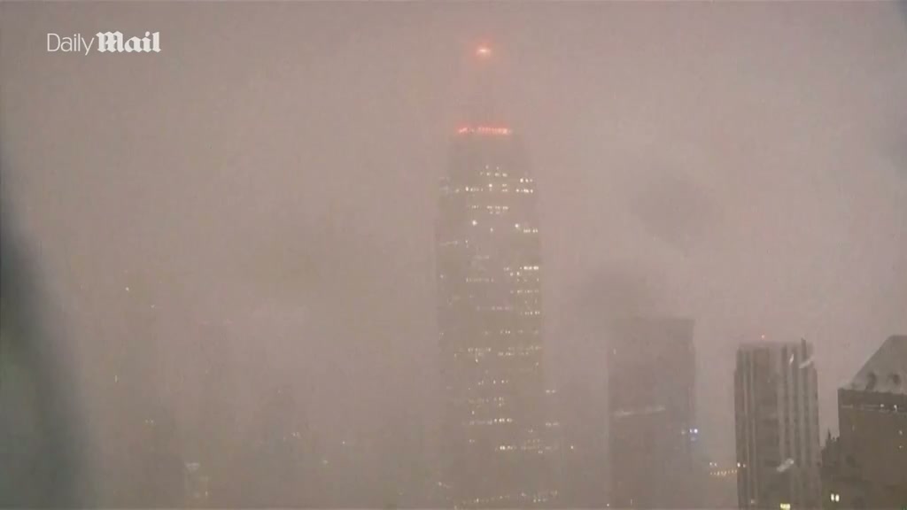 Timelapse shows major winter storm engulfing New York City