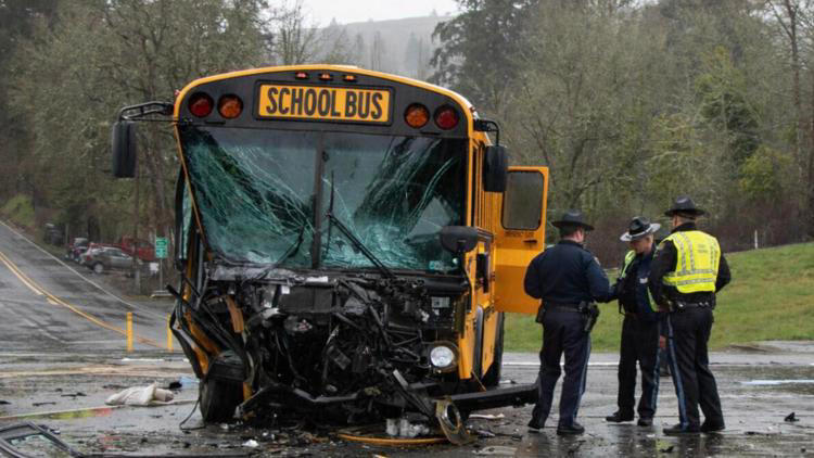 Driver dies after crash with Salem-Keizer Public Schools bus