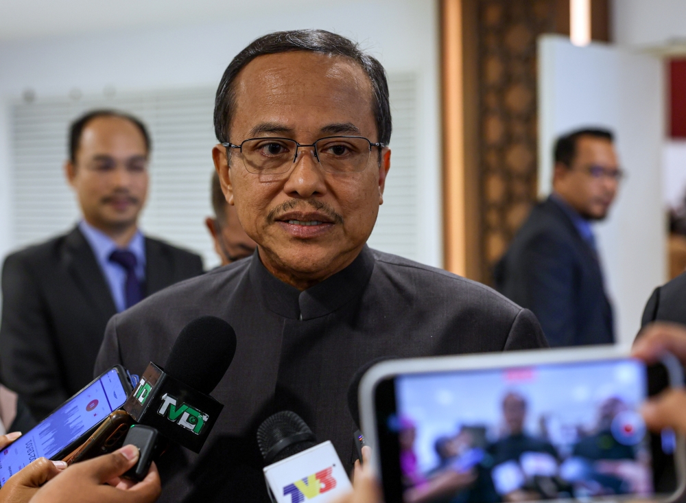 Exco Terengganu Kekal Berjawatan Walaupun Kena Tuduhan Rasuah - berita news from Malay Mail