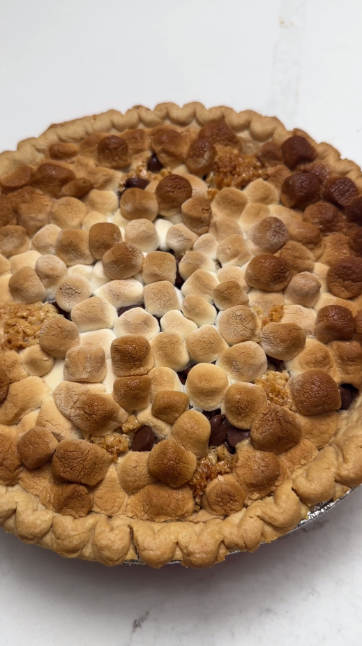 You Will Not Believe How Easy This Smore Cookie Pie Is